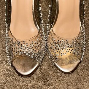 Beautiful dress up l, feel like Cinderella shoes.